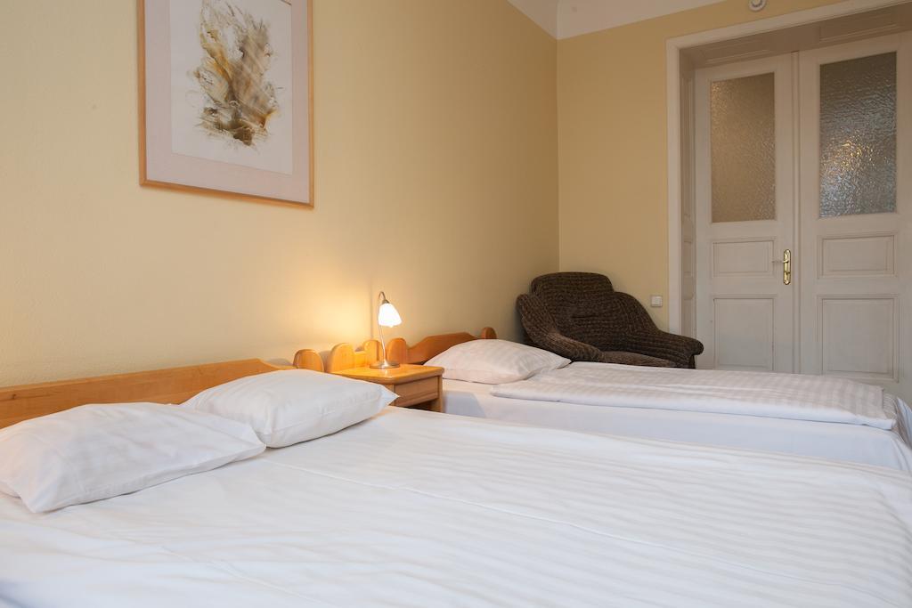 Guesthouse Jakob Lenz Riga Ngoại thất bức ảnh